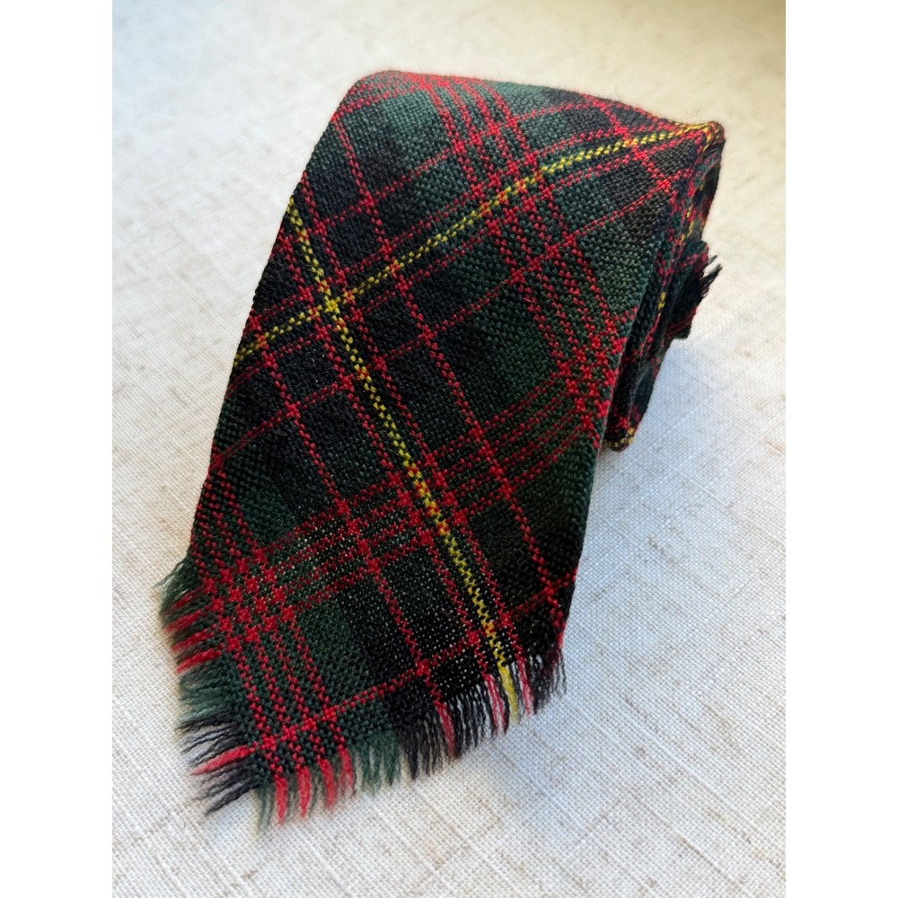 Vintage Cape Cod Weavers Mens Plaid Wool Tie Green Red Fringed Hem Woven Necktie